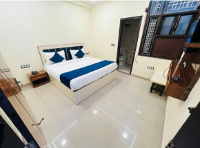 Room in BB - Nestled in New Delhis Mahipalpur district